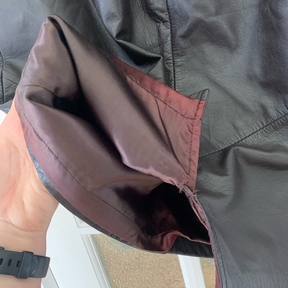 Vintage Danier brown leather skirt. - Picture 3 of 8